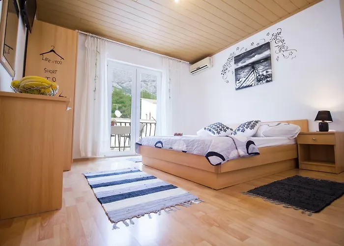 & Marigold 3* Baska Voda