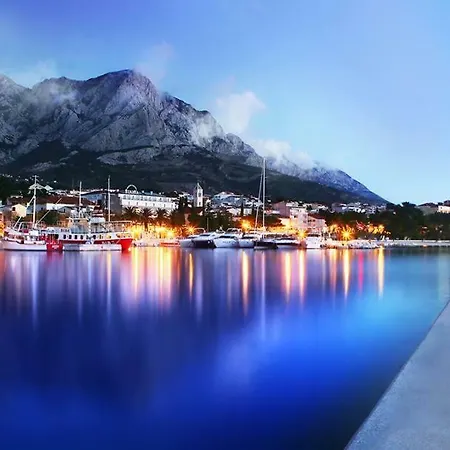 & Marigold Baška Voda