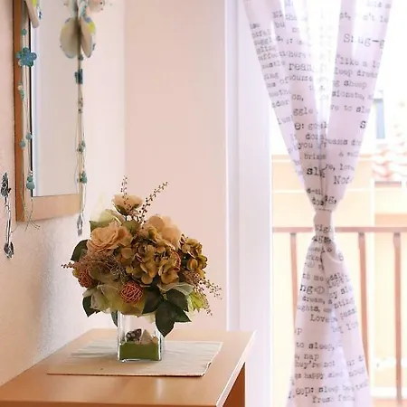 Konukevi & Marigold Baška Voda