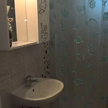 & Marigold Baška Voda