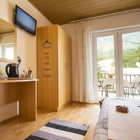 & Marigold Baška Voda